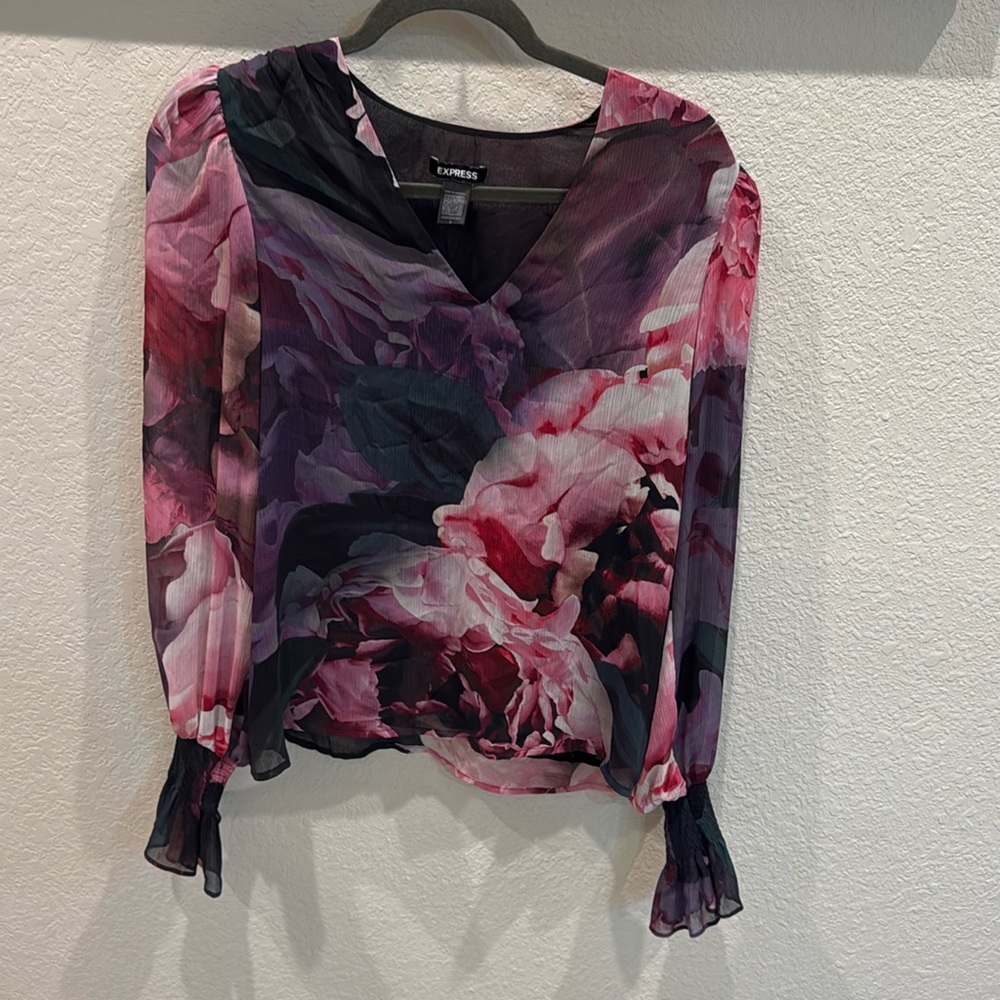 Express floral shirt, size M